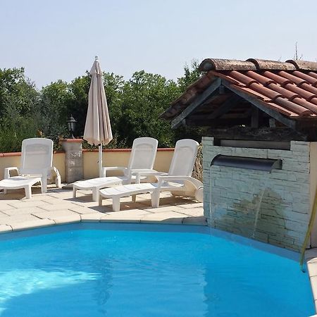 Bed and Breakfast Les Tilleuls Saint-Pe-Delbosc Екстер'єр фото