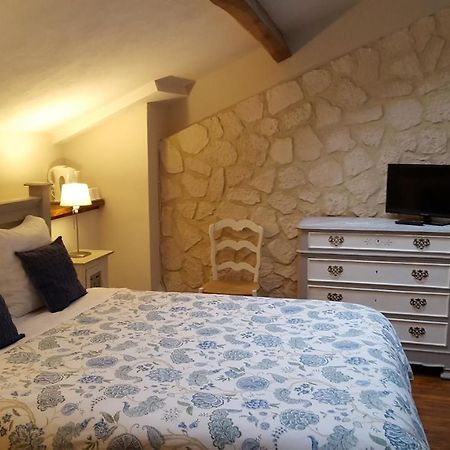 Bed and Breakfast Les Tilleuls Saint-Pe-Delbosc Екстер'єр фото