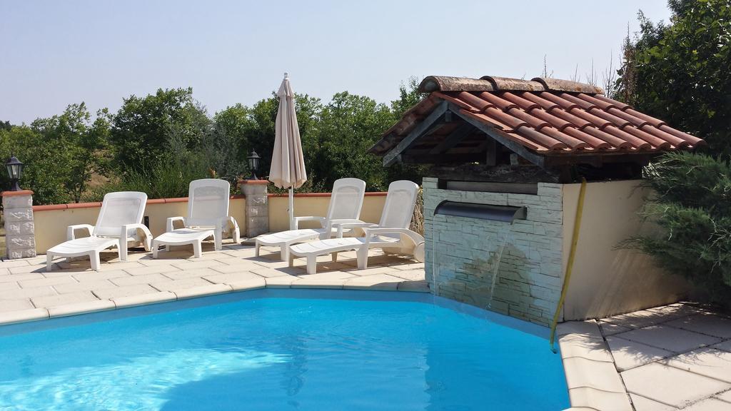 Bed and Breakfast Les Tilleuls Saint-Pe-Delbosc Екстер'єр фото