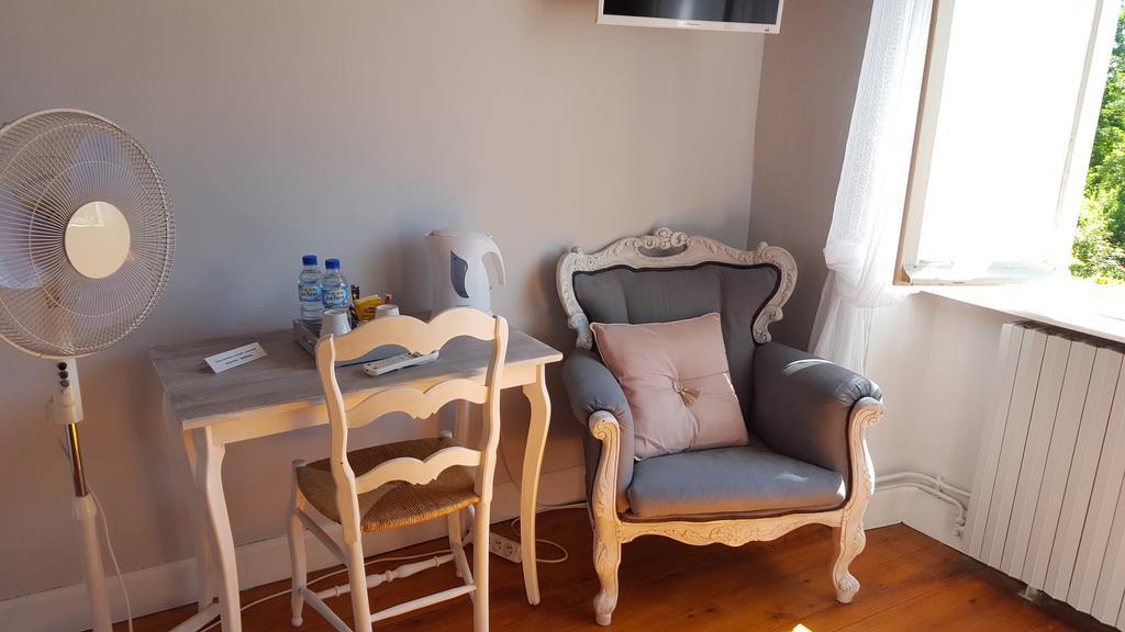 Bed and Breakfast Les Tilleuls Saint-Pe-Delbosc Екстер'єр фото