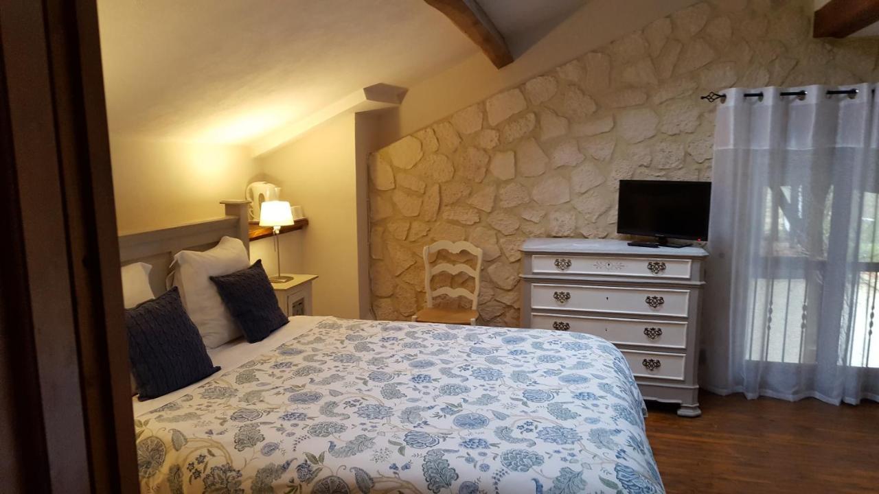 Bed and Breakfast Les Tilleuls Saint-Pe-Delbosc Екстер'єр фото