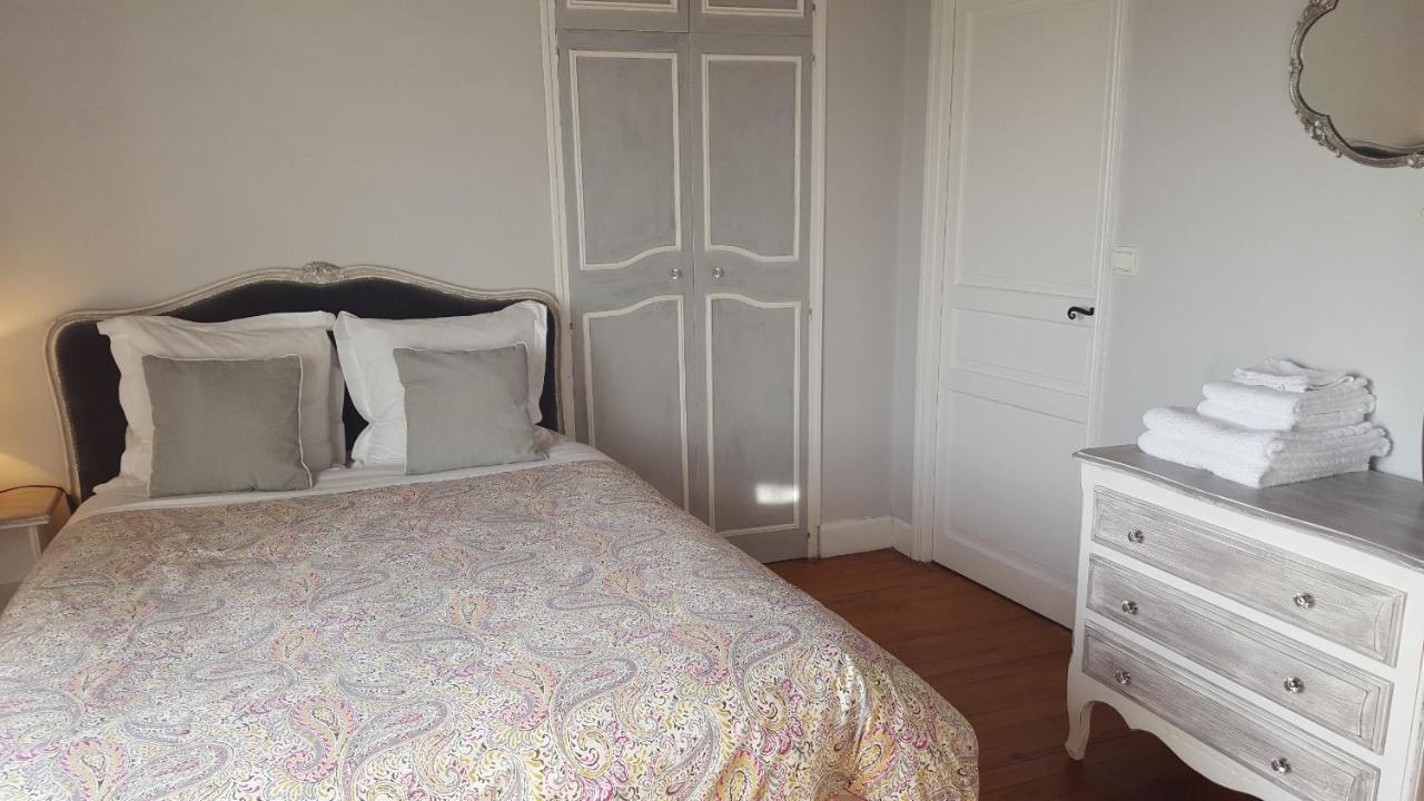 Bed and Breakfast Les Tilleuls Saint-Pe-Delbosc Екстер'єр фото